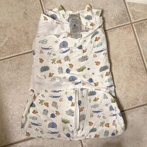 HALO White Sleep Sack with Blue and Yellow Ocean Creatures